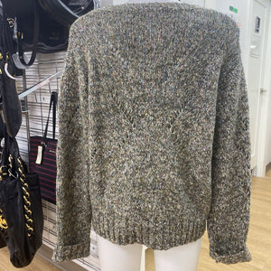 Line open detail sweater M