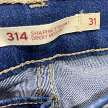 Load image into Gallery viewer, Levis 314 Shaping Straight jeans 31
