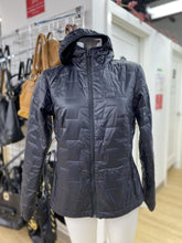 Load image into Gallery viewer, Helly Hansen quilted jacket S
