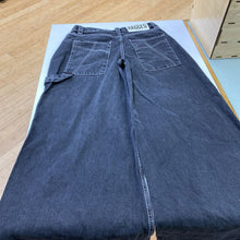 Load image into Gallery viewer, Ragged Jeans wide leg carpenter jeans 26
