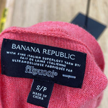 Load image into Gallery viewer, Banana Republic wool blend sweater S
