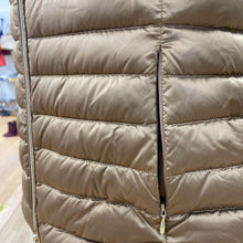 Load image into Gallery viewer, Geox quilted jacket 4
