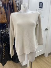 Load image into Gallery viewer, Treasure Bond knit top M NWT
