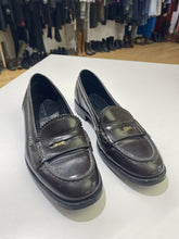 Load image into Gallery viewer, Bottega Veneta penny loafers 38
