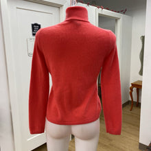 Load image into Gallery viewer, Lord &amp; Taylor cashmere sweater S
