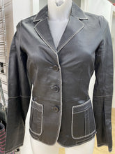 Load image into Gallery viewer, Danier leather blazer XXS
