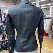 Load image into Gallery viewer, Danier leather blazer XXS
