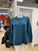 Load image into Gallery viewer, Banana Republic sweater S NWT
