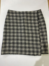 Load image into Gallery viewer, Banana Republic tweed skirt 0
