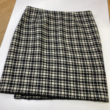 Load image into Gallery viewer, Banana Republic tweed skirt 0
