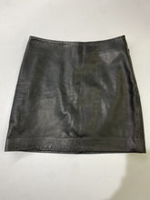 Load image into Gallery viewer, Danier Leather Skirt 6
