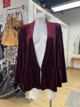 Load image into Gallery viewer, Mod Cloth velour cardi 1X
