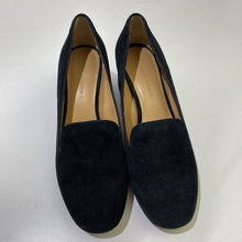 Load image into Gallery viewer, Banana Republic suede block heels 7.5
