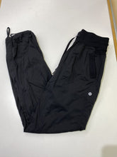 Load image into Gallery viewer, Lululemon joggers XS
