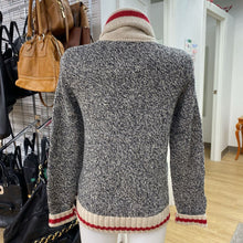 Load image into Gallery viewer, Roots chunky sweater XS
