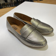 Load image into Gallery viewer, Miz Mooz Ken loafers 38
