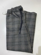 Load image into Gallery viewer, Babaton plaid pants XS
