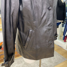 Load image into Gallery viewer, Danier zip out liner leather coat L
