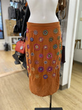 Load image into Gallery viewer, Floreat sequin skirt 4
