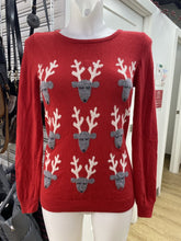 Load image into Gallery viewer, Lucy &amp; Laurel xmas sweater S
