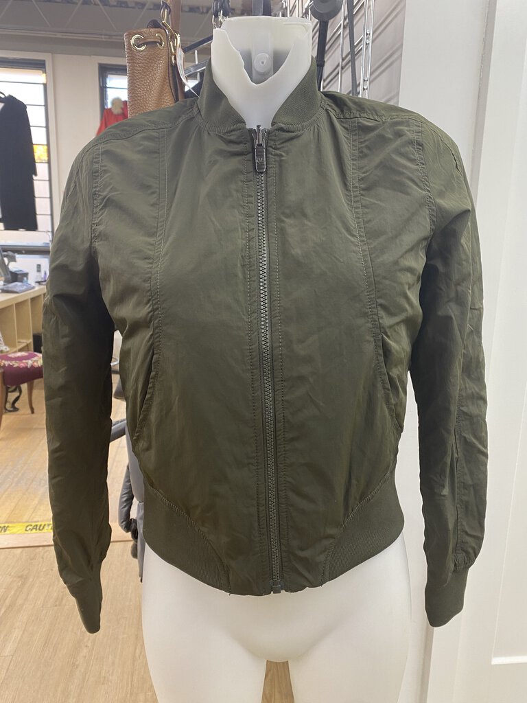 Lululemon nylon jacket 4