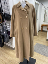 Load image into Gallery viewer, Max Mara wool cashmere coat 10
