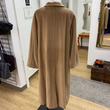 Load image into Gallery viewer, Max Mara wool cashmere coat 10
