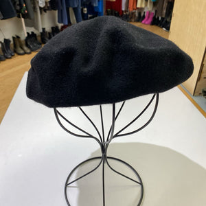 Wilfred wool beret NWT O/S