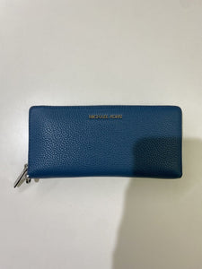 Michael Kors full zip wallet