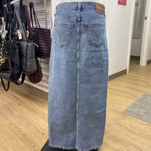 Levis denim maxi skirt 24