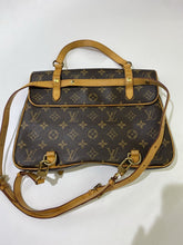 Load image into Gallery viewer, Louis Vuitton Marelle Sac A Dos backpack Handbag
