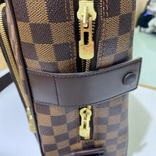 Load image into Gallery viewer, Louis Vuitton Damier Ebene handbag
