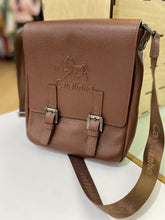 Load image into Gallery viewer, Cavalinho crossbody bag
