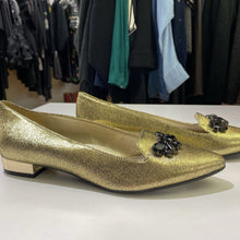 Load image into Gallery viewer, Anne Klein metallic shoes 9
