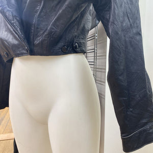 Danier cropped leather jacket M