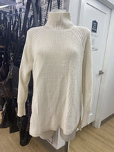 Load image into Gallery viewer, Banana Republic wool blend sweater XL
