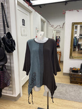 Load image into Gallery viewer, Zedd Plus wool blend tunic 2(XXL)
