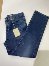 Load image into Gallery viewer, AG Jeans Ex-Boyfriend Slouchy Slim jeans NWT 27
