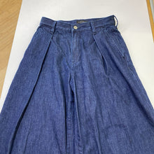 Load image into Gallery viewer, Banana Republic High Rise Relaxed Wide Leg jeans 25S
