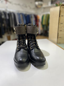 Michael Kors Rory logo combat boots 7.5