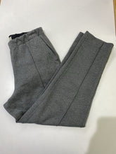 Load image into Gallery viewer, Everlane pull on pants S
