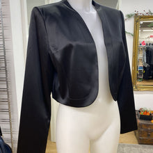 Load image into Gallery viewer, Tahari satin cropped blazer 12
