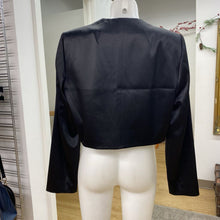 Load image into Gallery viewer, Tahari satin cropped blazer 12
