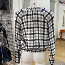 Load image into Gallery viewer, Cloth and Stone plaid top M
