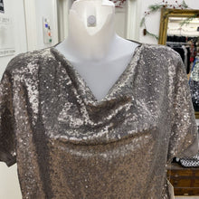 Load image into Gallery viewer, H Halston sequin front top NWT M
