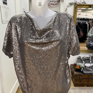 H Halston sequin front top NWT M