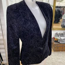 Load image into Gallery viewer, Braemar vintage sparkly velour blazer 5/6
