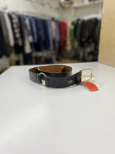 Load image into Gallery viewer, Cole Haan leather belt M
