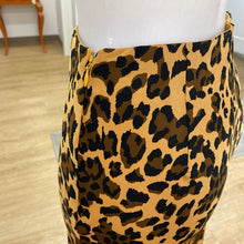 Load image into Gallery viewer, Babaton animal print slip skirt 4
