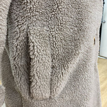 Load image into Gallery viewer, LAMARQUE light teddy coat XS
